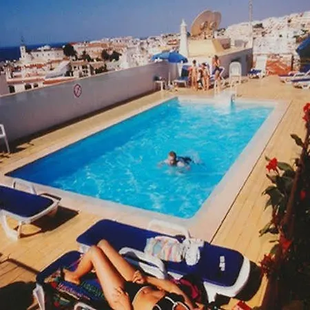 科利纳多玛酒店