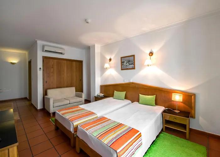 Hotell Colina Do Mar