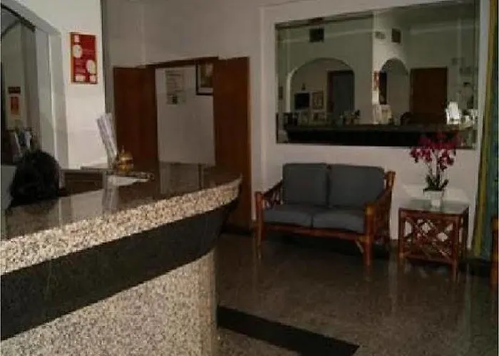 科利纳多玛酒店 3*